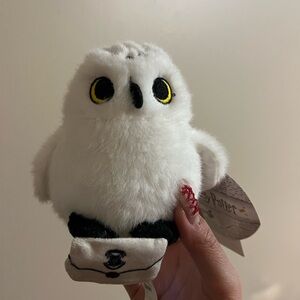 MINISO Harry Potter Hedwig Owl Plush Keychain 🦉✨ NWT